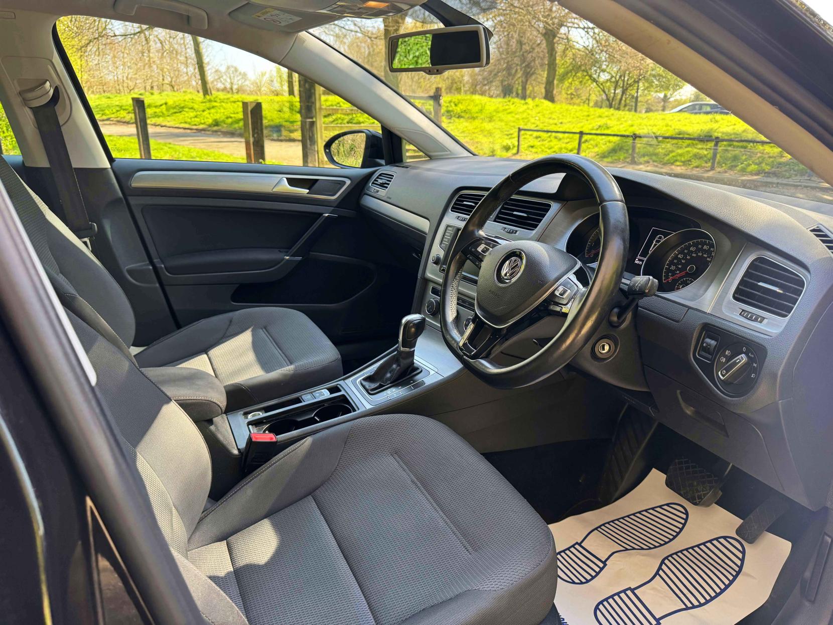 Volkswagen Golf 1.4 TSI BlueMotion Tech Match Hatchback 5dr Petrol DSG Euro 6 (s/s) (125 ps)