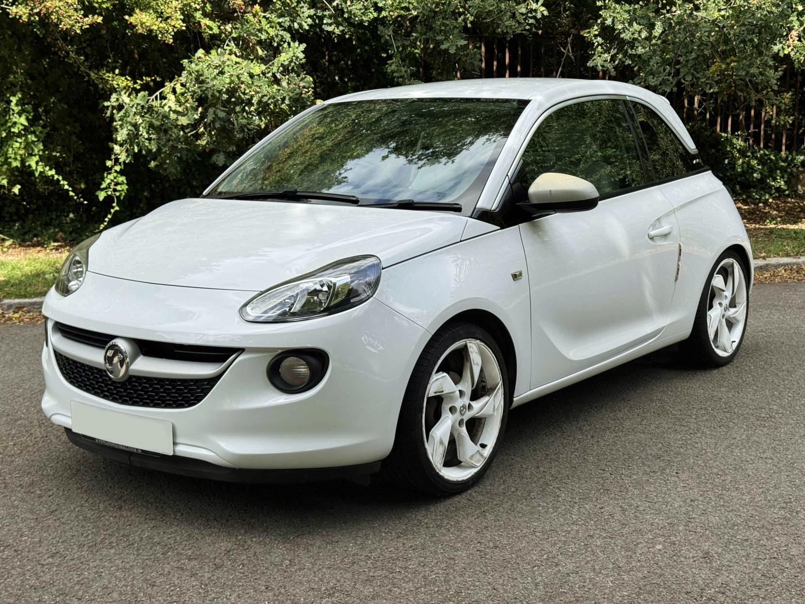 Vauxhall ADAM 1.4 16v White Edition Hatchback 3dr Petrol Manual Euro 5 (87 ps)