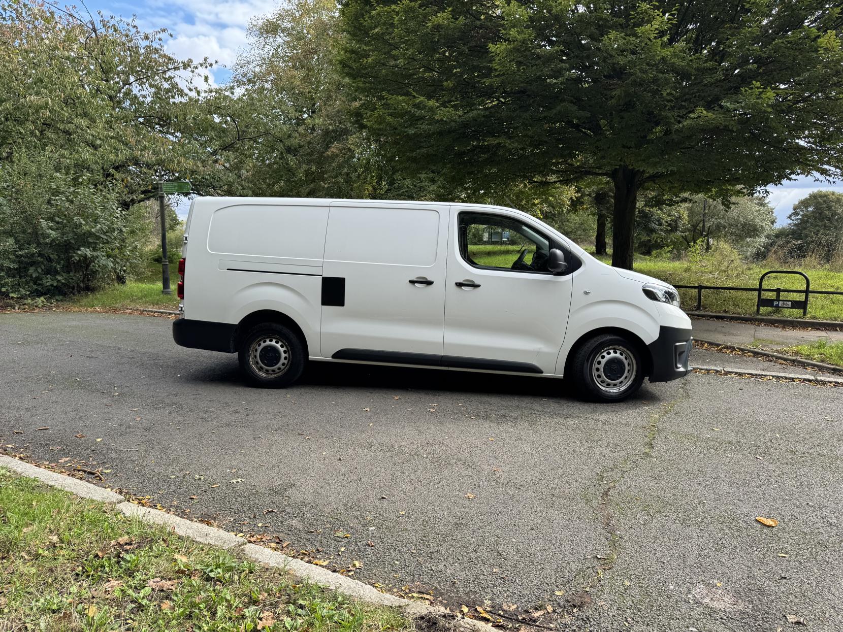 Toyota ProAce 2.0D Long Panel Van 6dr Diesel Manual LWB Euro 6 (s/s) (120 ps)