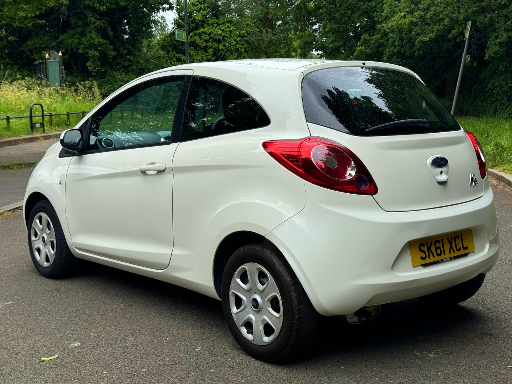 Ford Ka 1.2 Zetec Hatchback 3dr Petrol Manual Euro 5 (s/s) (69 ps)